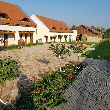 Hotel Retespajta Es Apartmanhaz Neszmely
